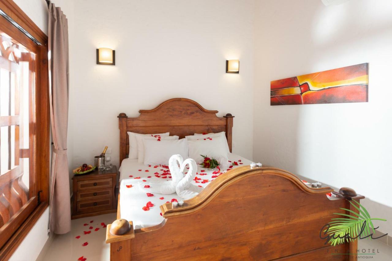 Finca Hotel Guali Santafe 圣菲德安蒂奥基亚 外观 照片